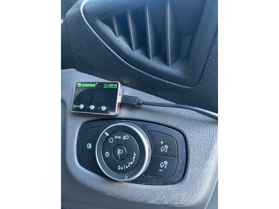 2020 Ford Transit - image 30