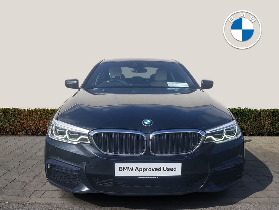 2020 BMW 5 Series - image 12
