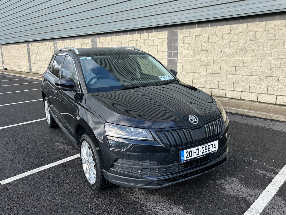 2020 Skoda Karoq 1.6 TDI SE  AUTO **HIGH SPEC ** HALF LEATHER ** APPLE / ANDROID CARPLAY ** STUNNING EXAMPLE ** €22,995