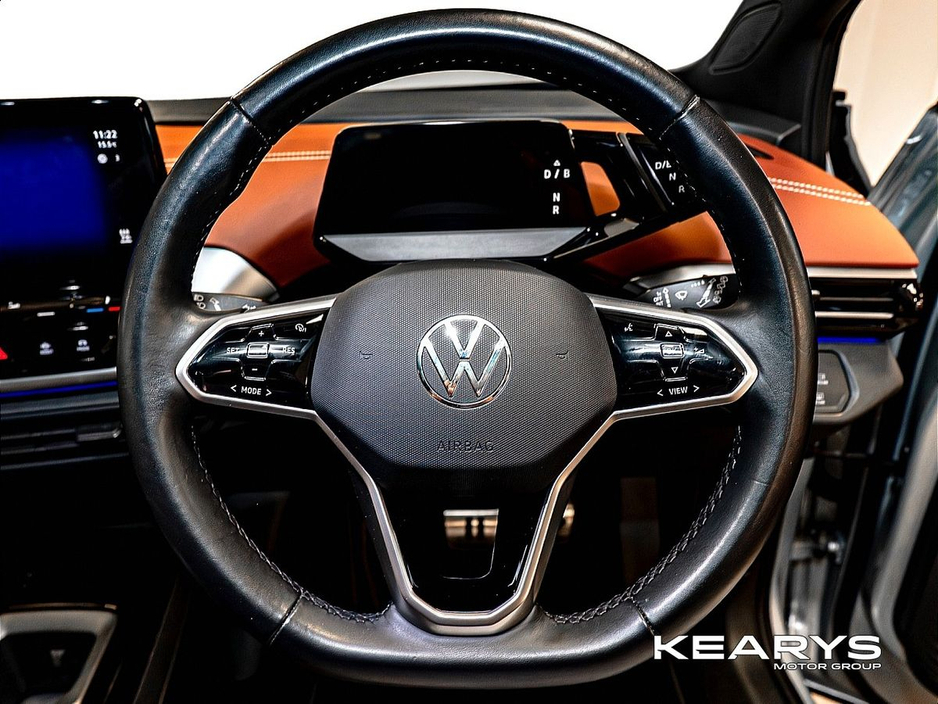2023 Volkswagen ID.4 - image 18