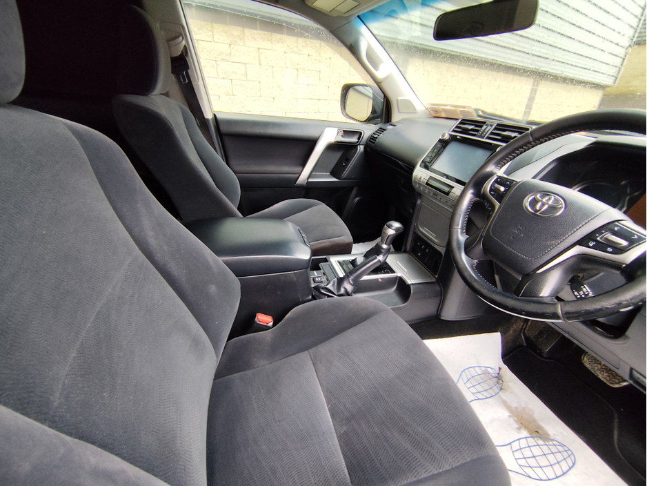 2018 Toyota Landcruiser SWB GX COMMERCIAL ** AUTOMATIC ** PRICE PLUS V.A.T ** FULL V.A.T INVOICE AVAILABLE ** €29,995