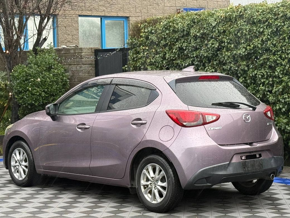2016 Mazda Demio 1.3 SKYACTIV // 15" ALLOYS // HEATED SEATS // HEADS UP DISPLAY €10,900