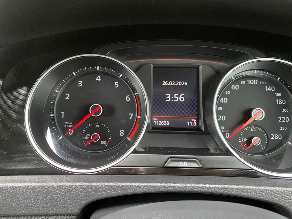 2016 Volkswagen Golf - image 11