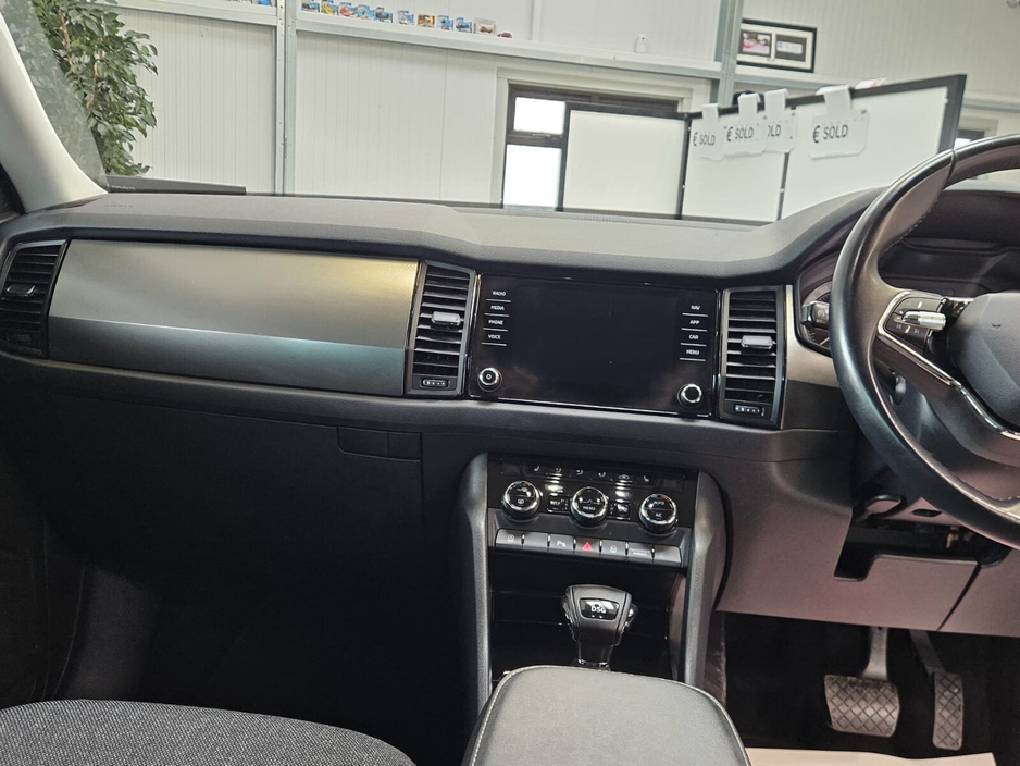 2021 Skoda Kodiaq - image 12