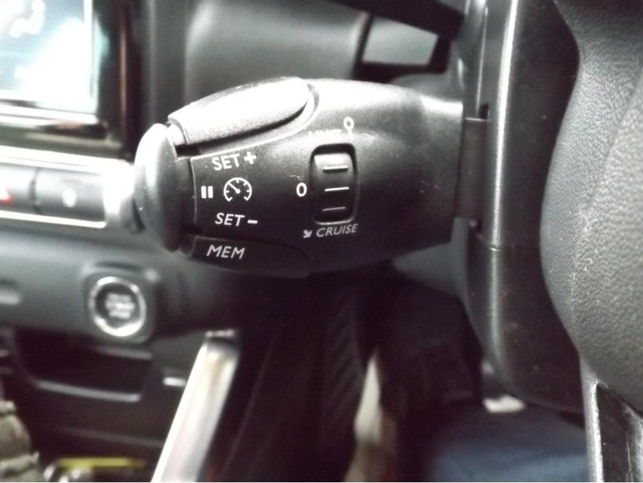 2023 Citroen C3 Aircross - image 9