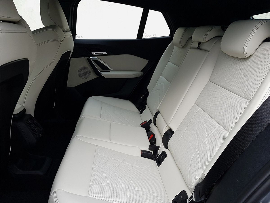 2025 BMW iX2 - image 20