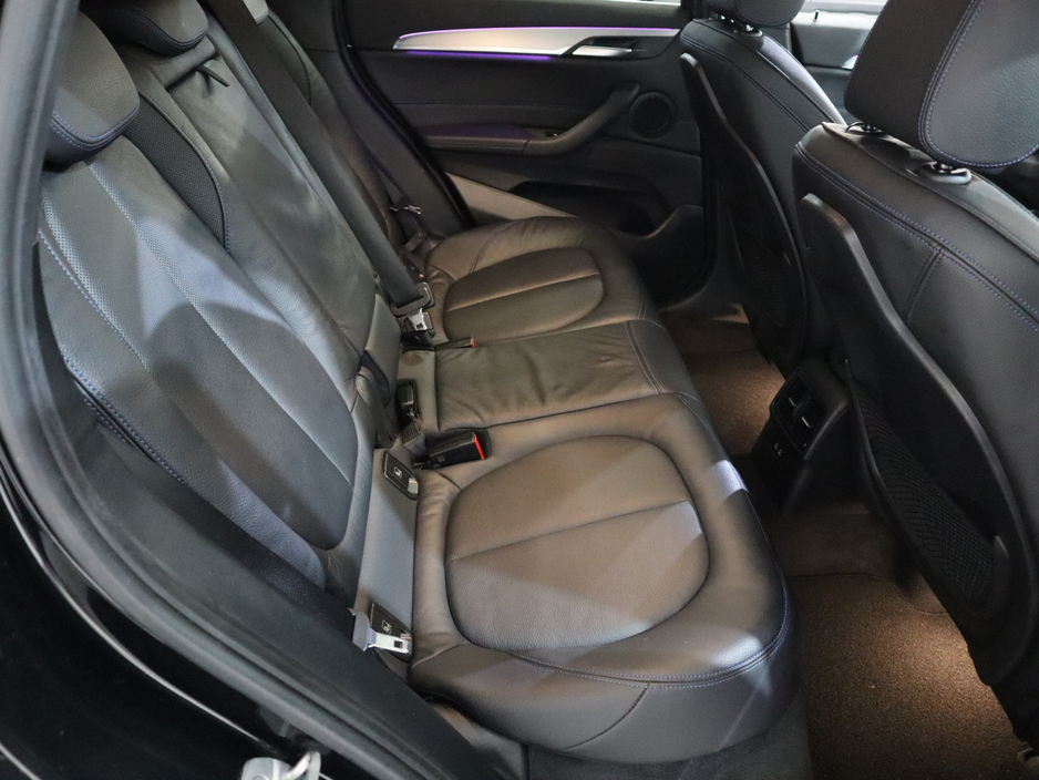 2021 BMW X1 - image 28