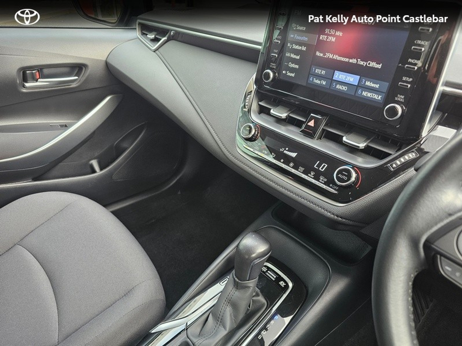 2022 Toyota Corolla HYB LUNA SALOON 4DR AUTO €25,900