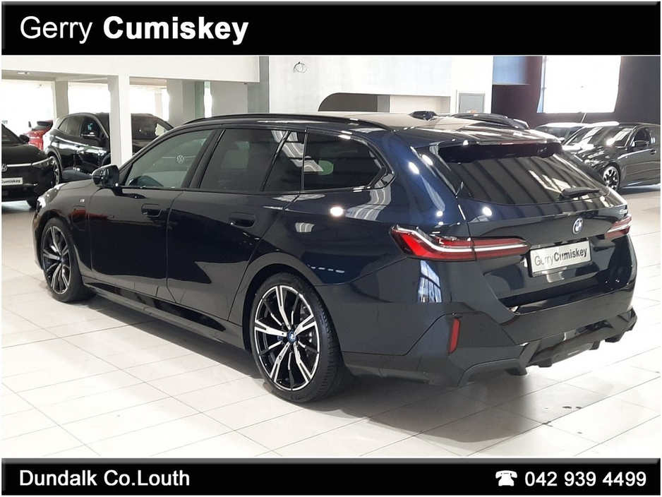 2025 BMW 5 Series - image 15