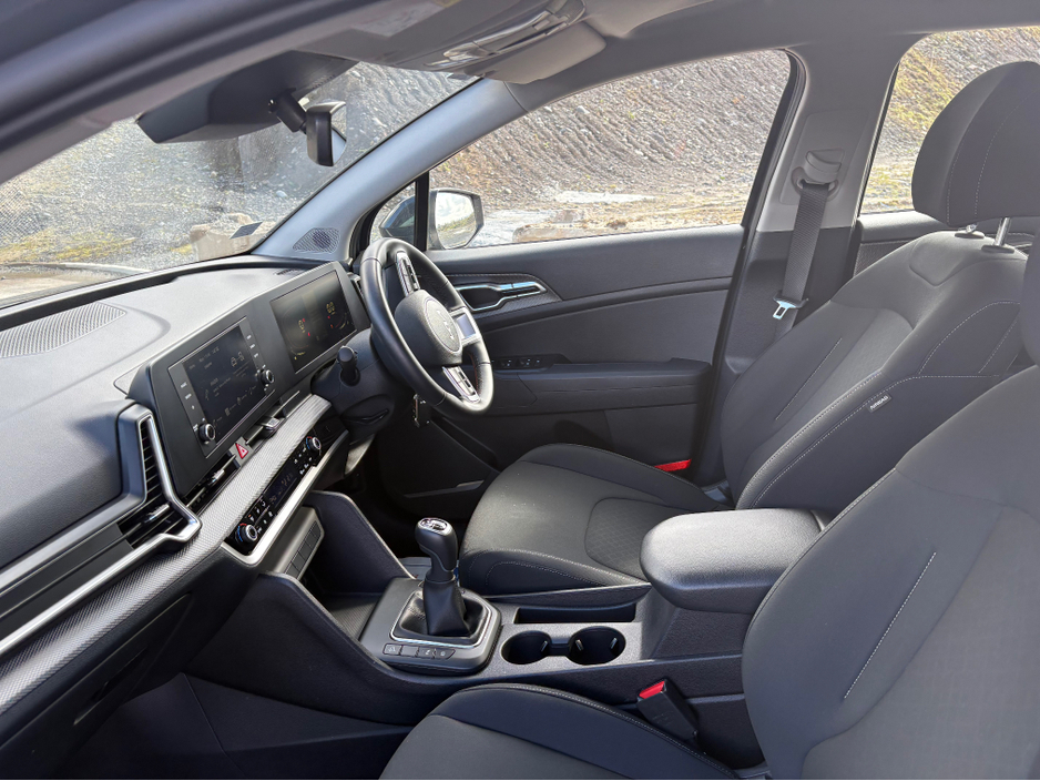 2024 Kia Sportage - image 21