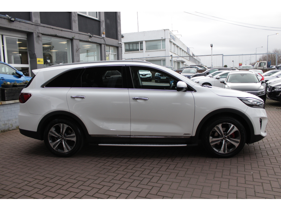 2018 Kia Sorento - image 3