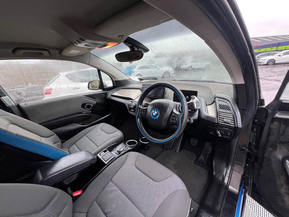 2014 BMW i3 - image 5