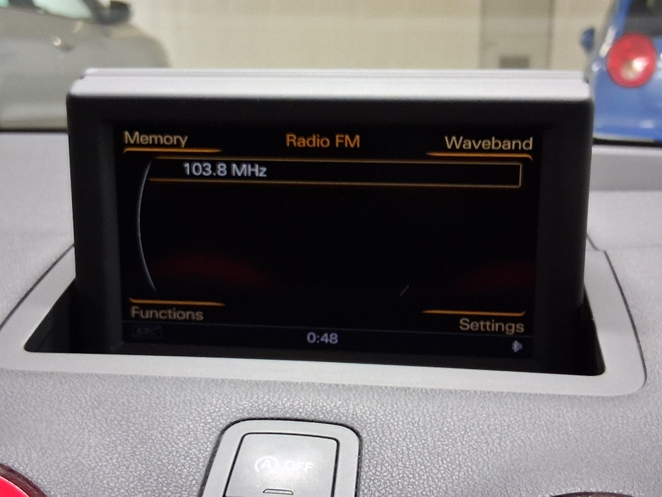 2014 Audi A1 - image 9