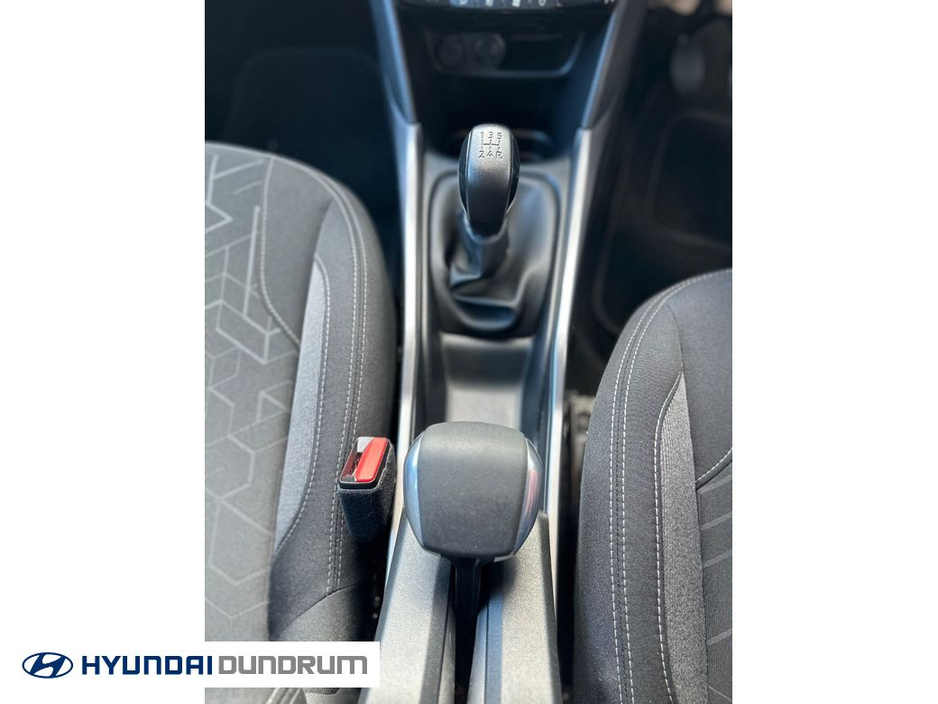 2017 Peugeot 2008 - image 18