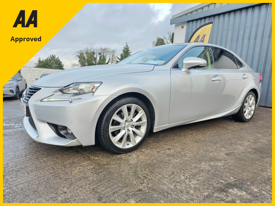 2015 Lexus IS 300 h * 2.5 PETROL/HYBRID * €13,900