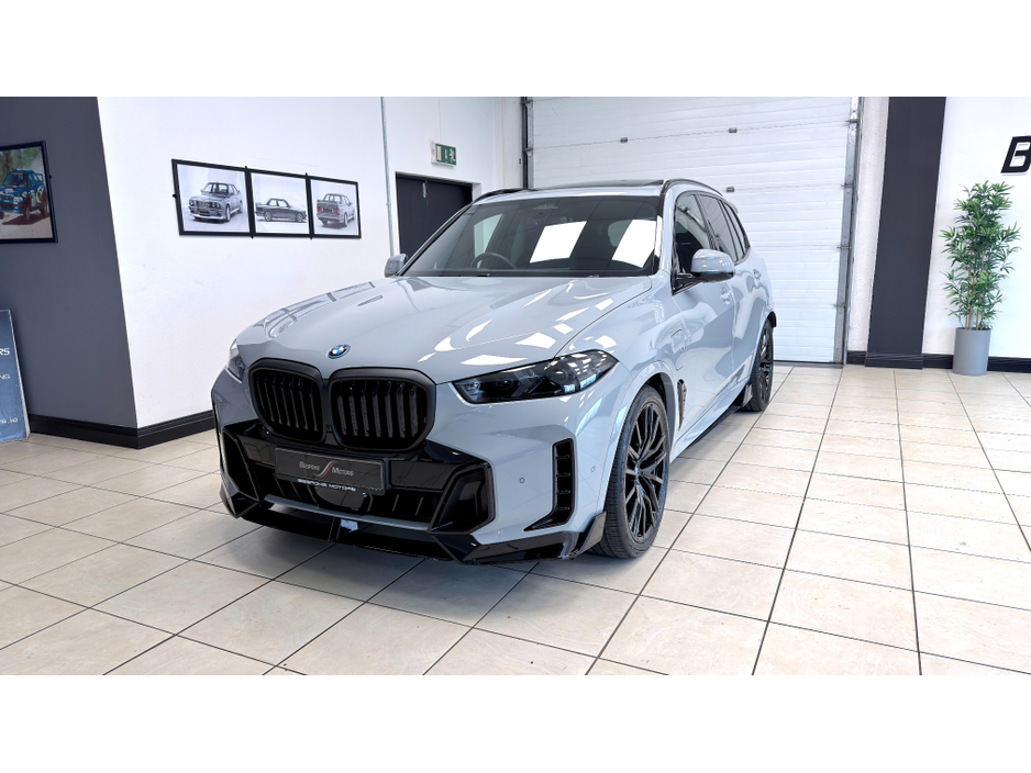 2025 BMW X5 - image 28