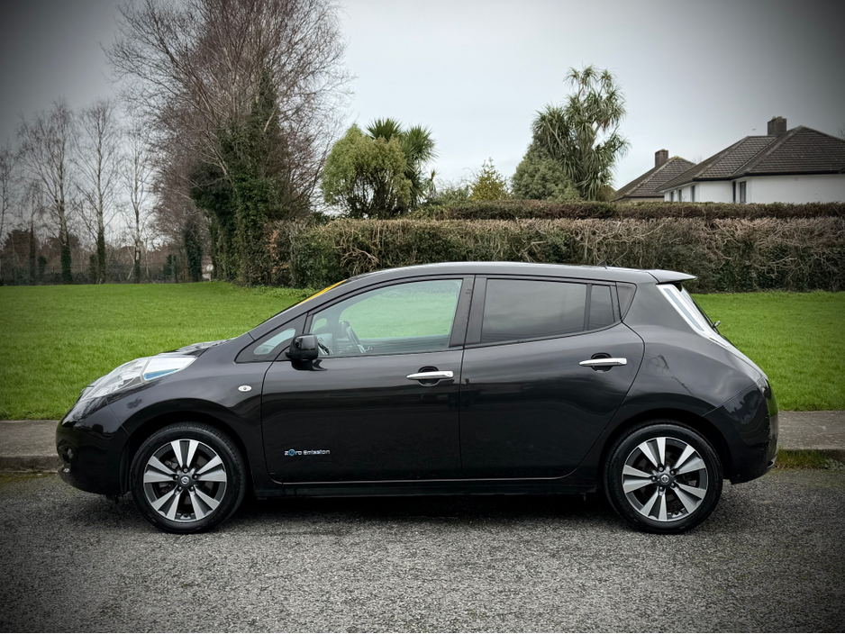 2017 Nissan Leaf Electric | 30 kWh High spec Teckna Edition | AA approved | Only 37,000 km | 2 keys | Jan 27 nct | July 26 nct | Sold checked and serviced with warranty and full Motor History report supplied. €8,900