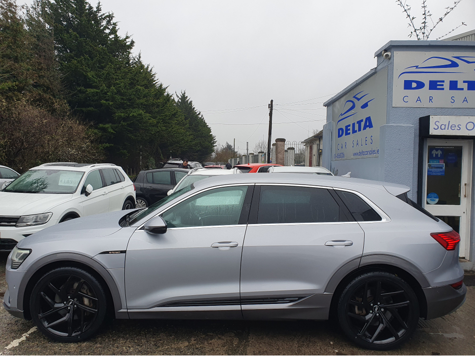 2022 Audi e-tron 55 Quattro 95 kWh FULLY ELECTRIC NCT 02/28 FINANCE AVAILABLE €118 PER WEEK 2 KEYS/ FULL LEATHER/ ELECTRIC SEATS/ HEATED SEATS/ SAT NAV/ TOUCH SCREEN/ ANDROID AUTO/ APPLE CAR PLAY/ HISTORY CHECKED €29,900