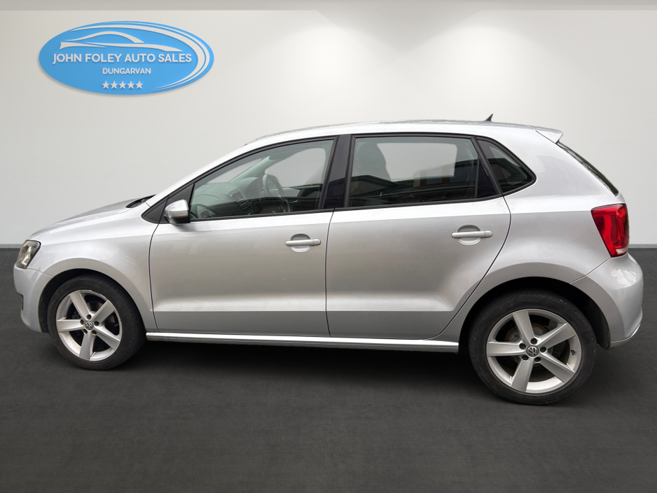 2013 Volkswagen Polo - image 8