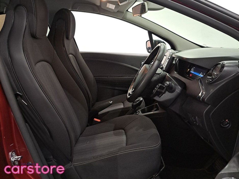 2019 Renault Zoe - image 12