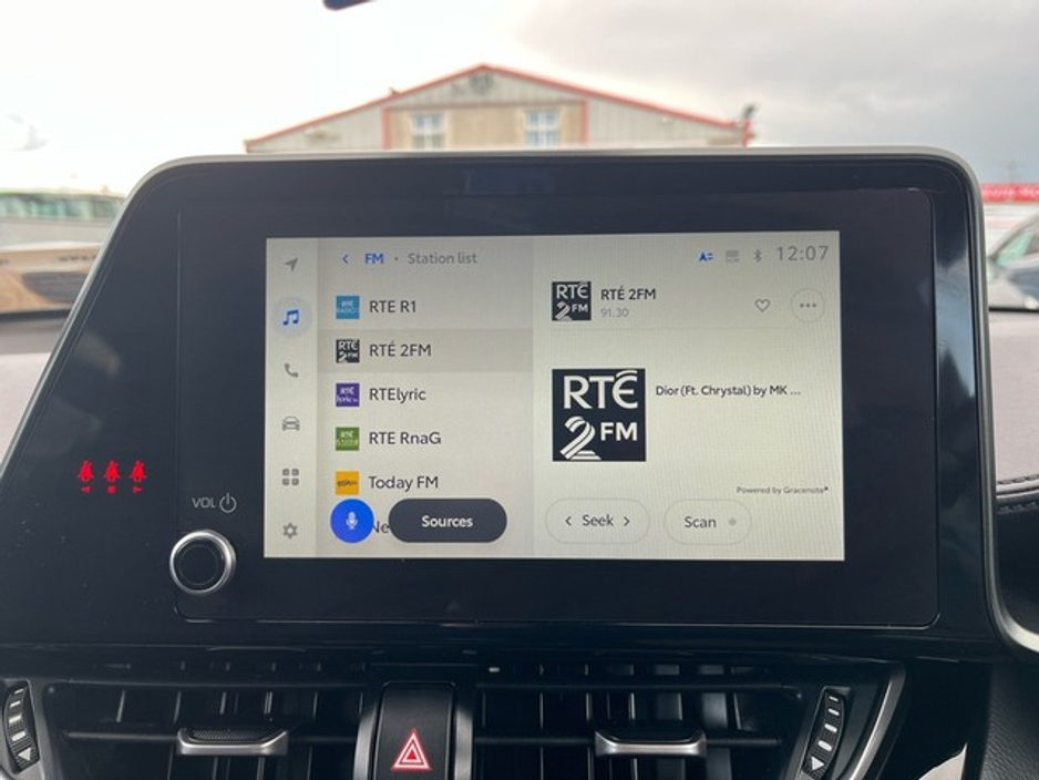 2023 Toyota C-HR - image 12