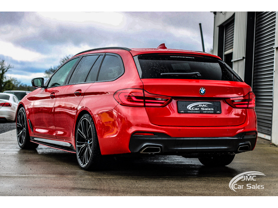 2018 BMW 5 Series - image 6