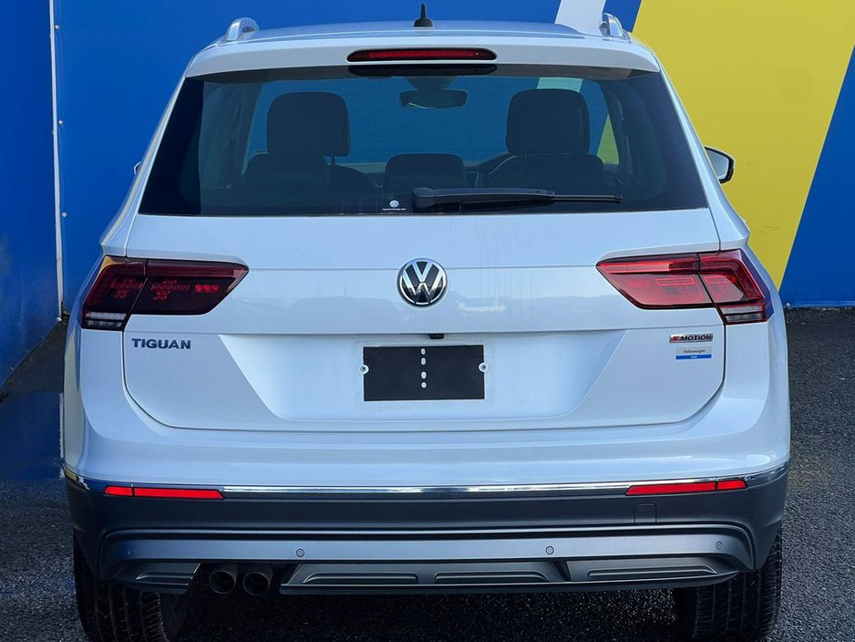 2018 Volkswagen Tiguan HIGHLINE 2.0 TDI 4MOTION // LEATHER HEATED SEATS // DIGITAL CLUSTER //360 SURROUND PARKING CAMERAS €26,900