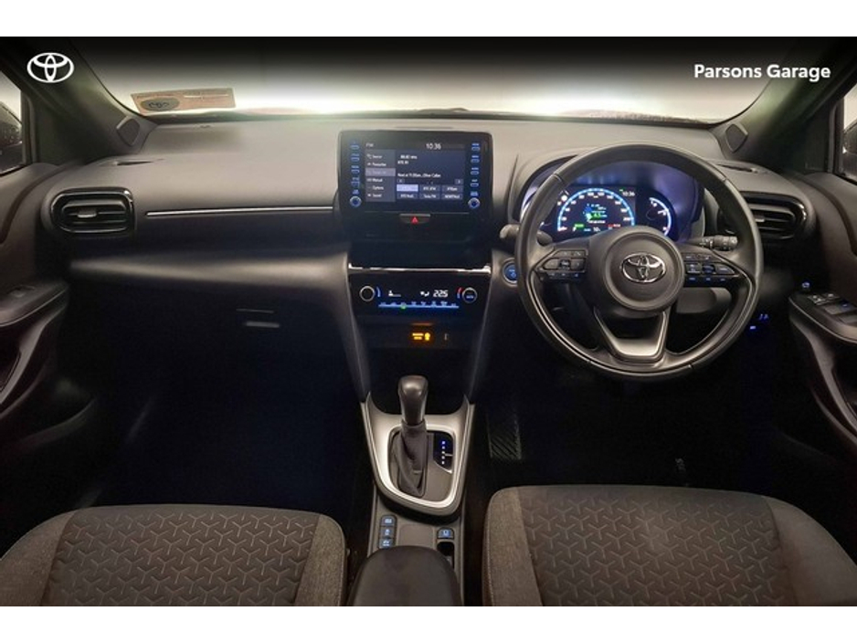 2023 Toyota Yaris Cross  €27,995