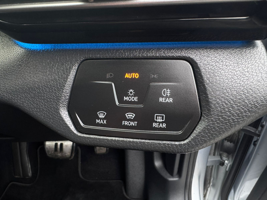 2023 Volkswagen ID.4 PRO 128 KW LIFE DX 77KWH 174BHP 5 €25,800