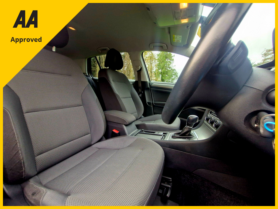 2014 Volkswagen Golf Immaculate+Low KM's+Warranty €11,995