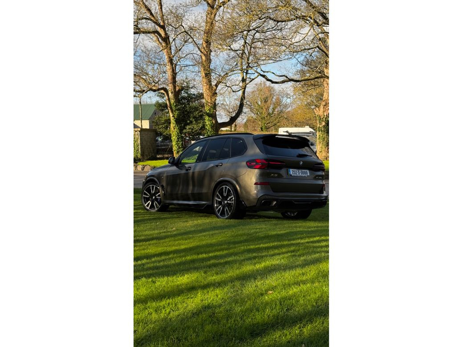 2025 BMW X5 - image 32