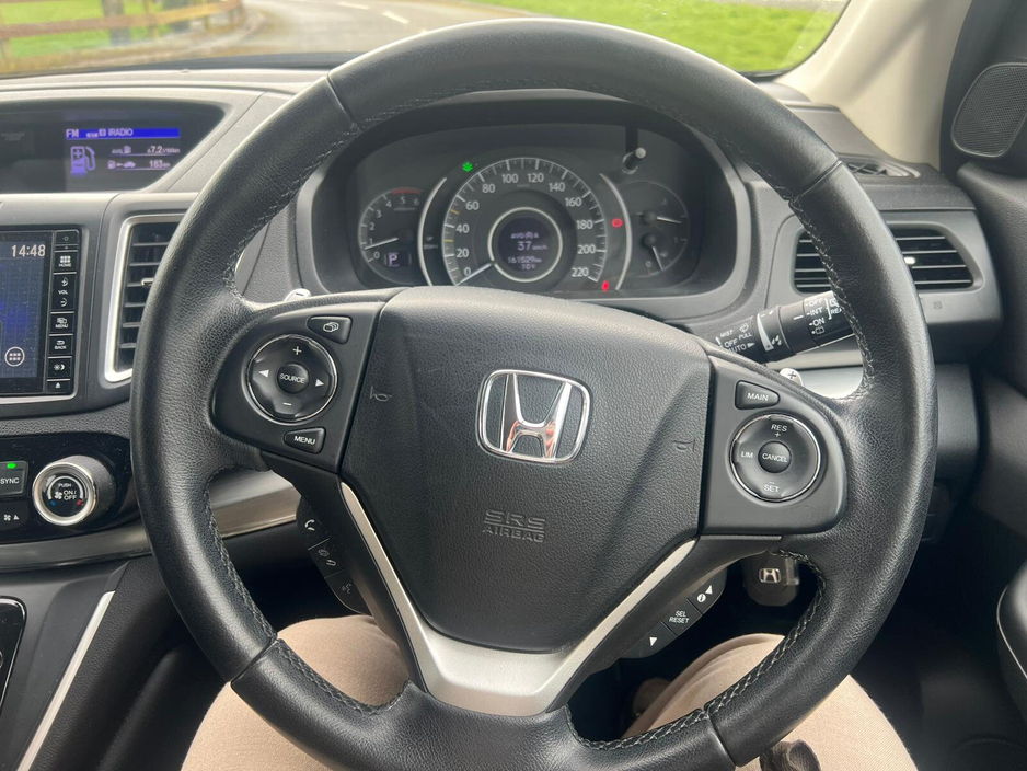 2016 Honda CR-V - image 13
