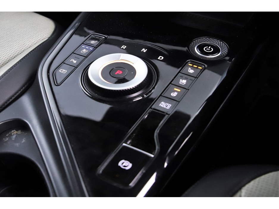 2023 Kia Niro - image 24