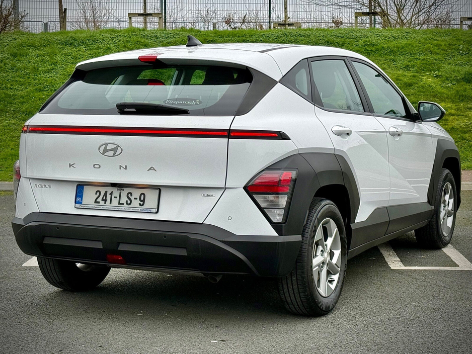 2024 Hyundai Kona 1.6 HYBRID Signature Auto €30,950