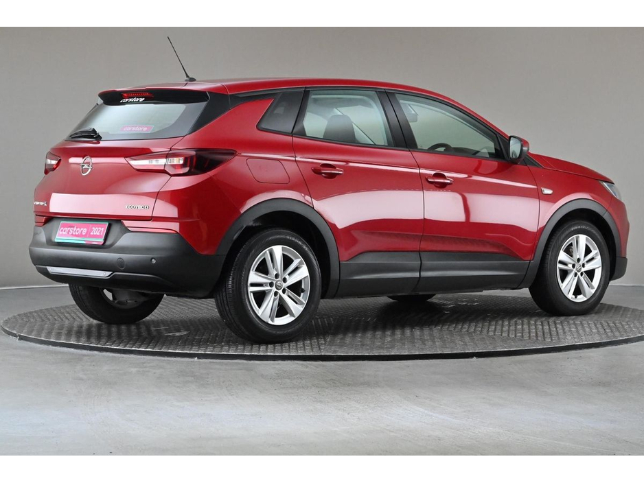 2021 Opel Grandland X - image 10