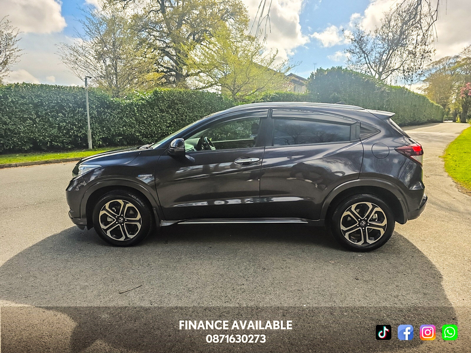 2017 Honda Vezel - image 4