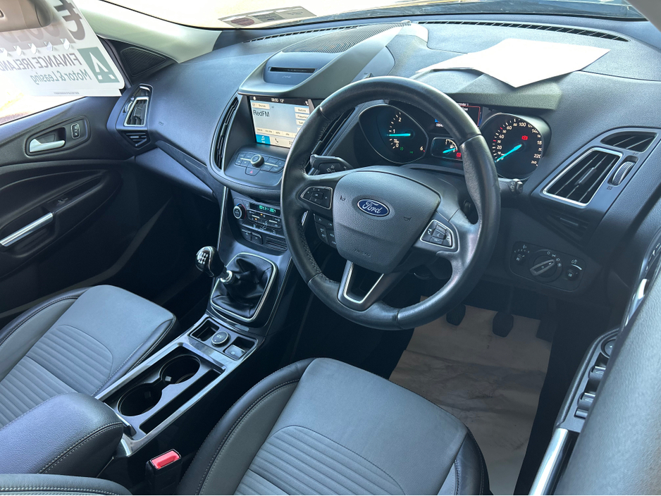 2017 Ford Kuga - image 9