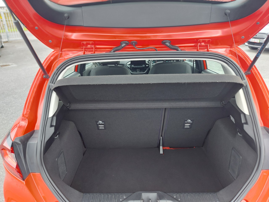 2022 Ford Fiesta - image 14