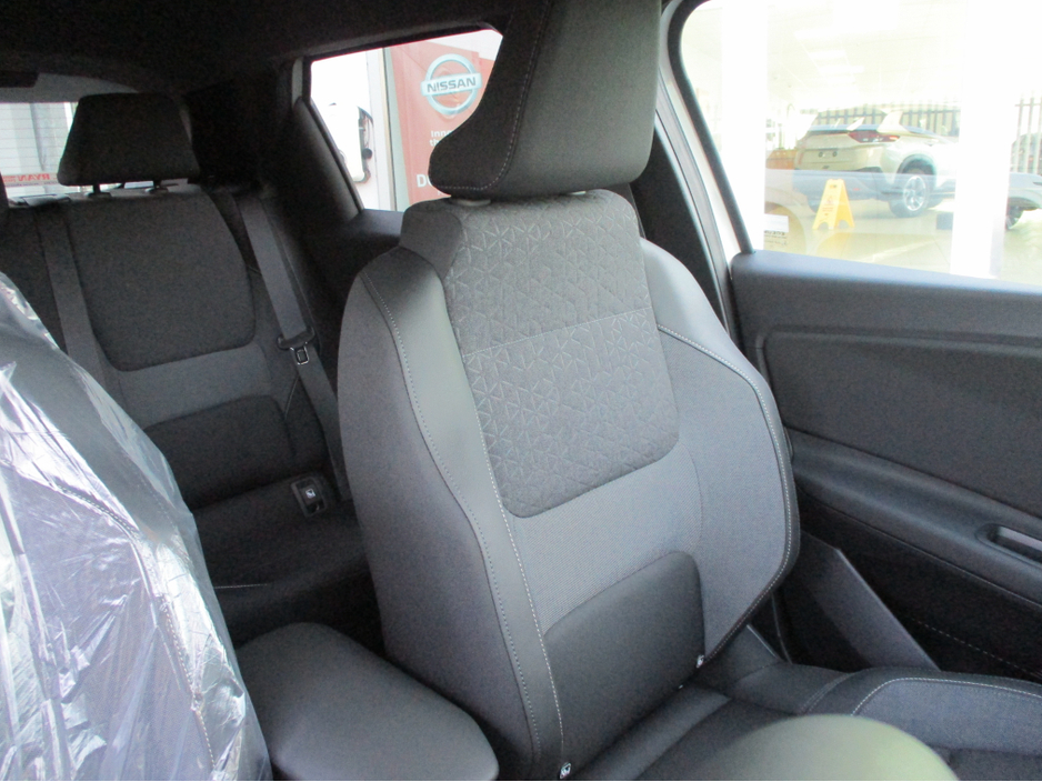 2026 Nissan Micra - image 13