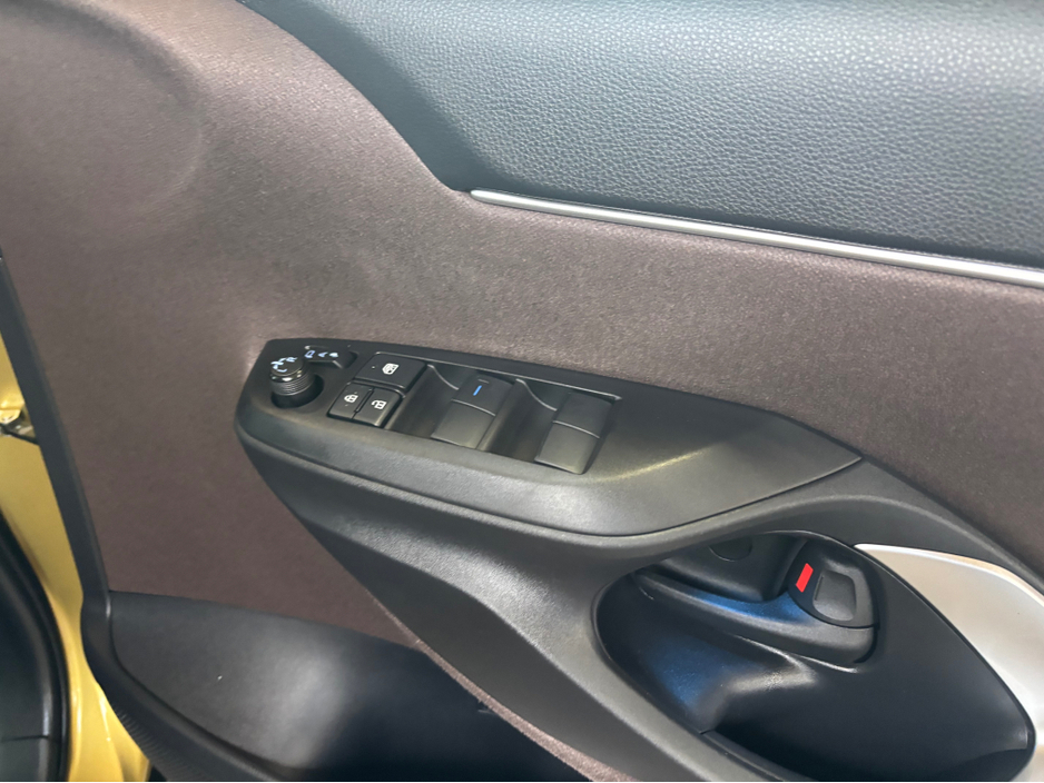 2020 Toyota Yaris Cross Yaris Cross hybrid auto only 38000 kms €20,499