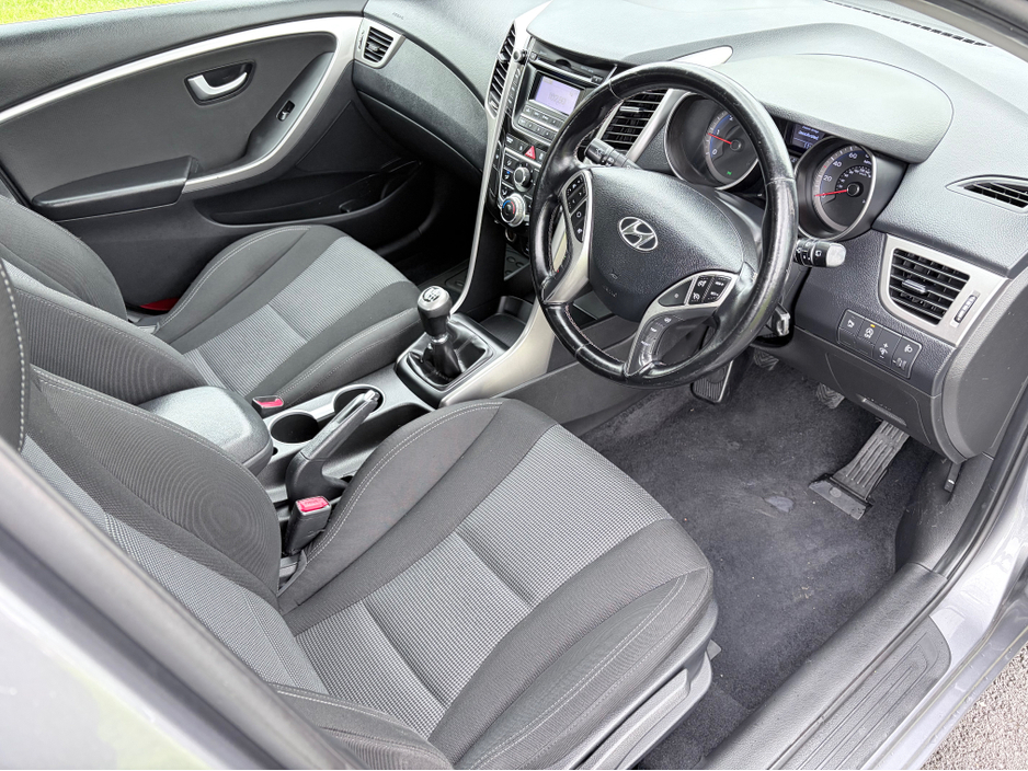 2013 Hyundai i30 - image 12
