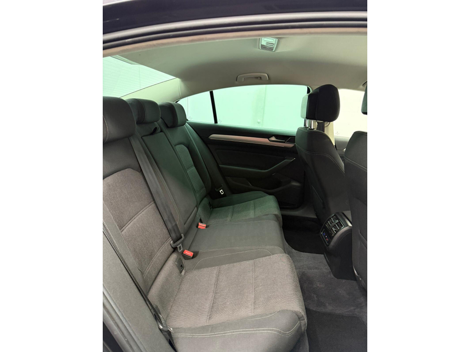 2018 Volkswagen Passat 1.6 TDI 120HP Comfortline €14,950