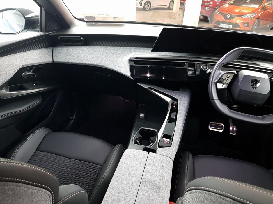 2024 Peugeot 3008 - image 12