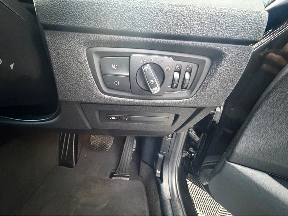 2018 BMW 1 Series - image 23