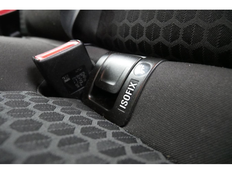 2016 Opel Corsa - image 24