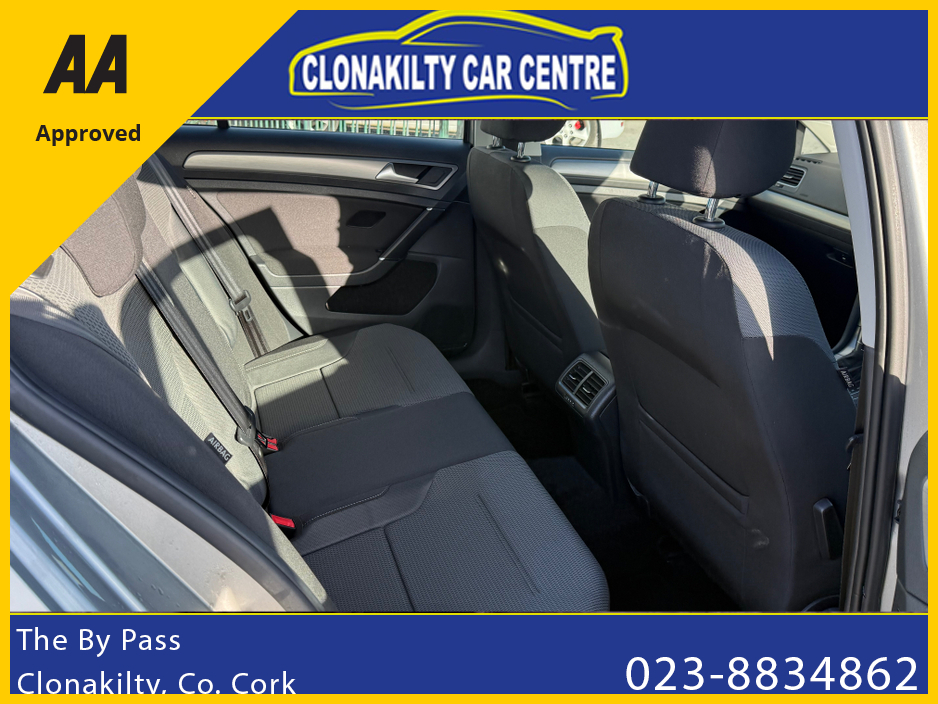 2014 Volkswagen Golf - image 12