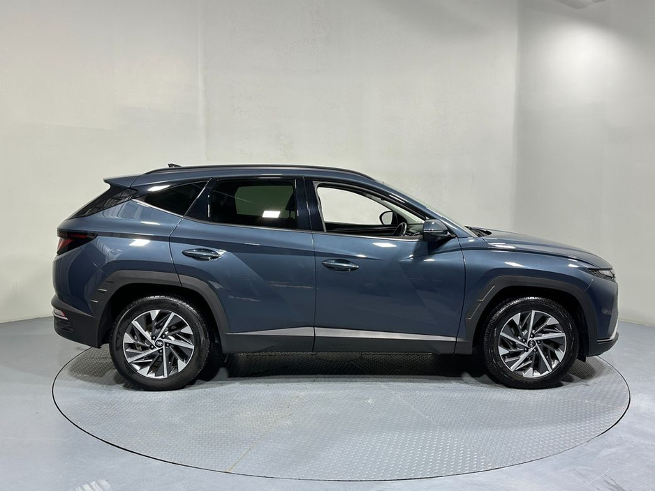 2022 Hyundai Tucson - image 8