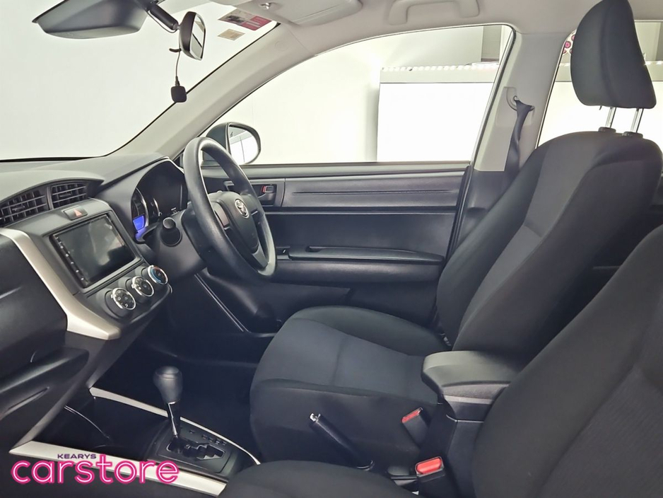 2018 Toyota Corolla - image 12