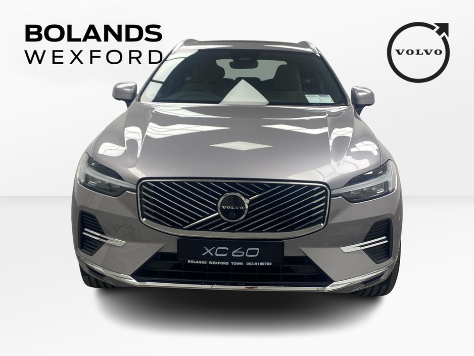 2026 Volvo XC60 - image 2