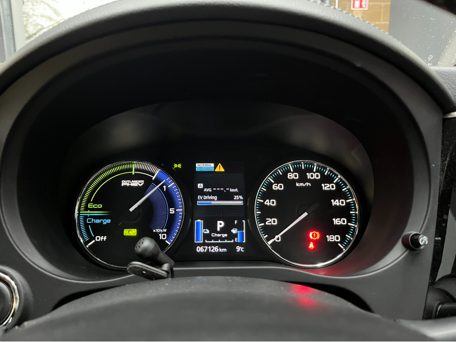 2020 Mitsubishi Outlander €23950 2020 MITSUBISHI OUTLANDER PHEV G 2.4 AUTOMATIC / CRUISE CONTROL / 360° PARKING CAMERA / ELECTRIC HEATED SEATS / HEATED STEERING WHEEL / PADDLE SHIFTERS €23,950